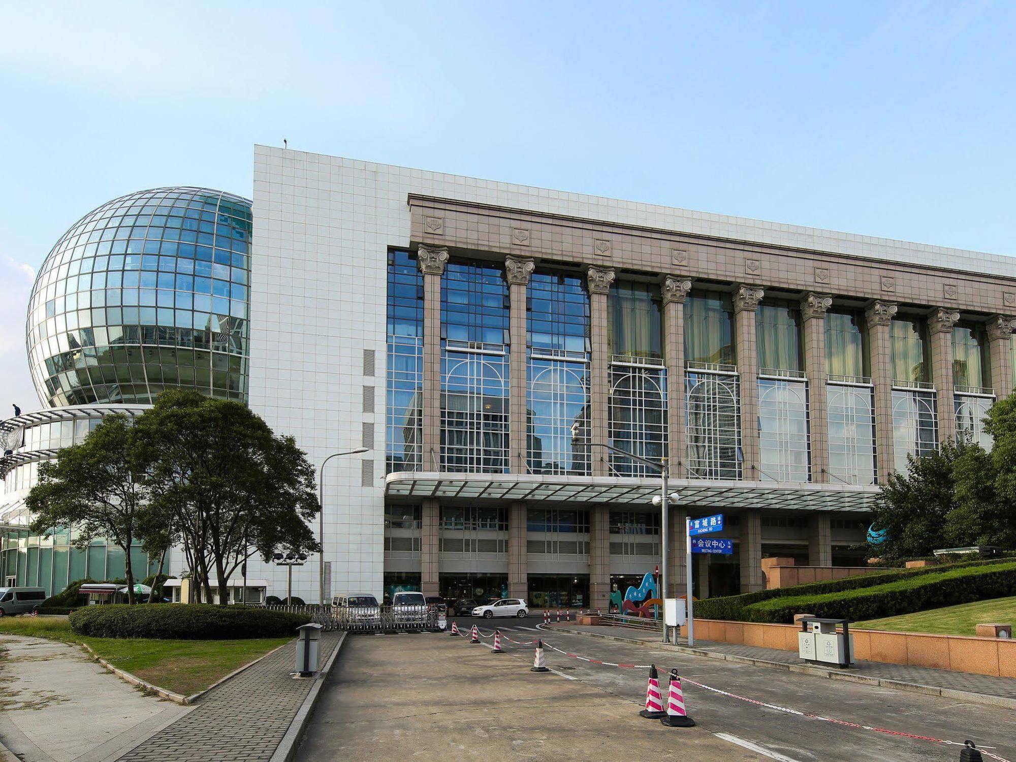 Oriental Riverside Bund View Hotel Shanghai Exterior photo